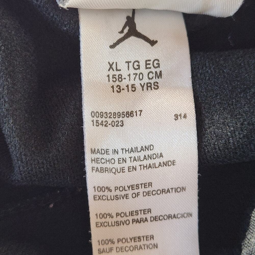 Youth Nike Nylon Pants XL (13-15yr) Black Running Workout Comfort Jordan Graphic